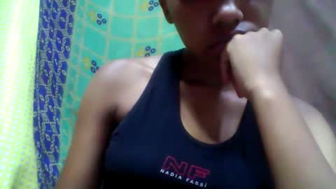 Snapshot of tahiriniah chatting on February 16, 5:26 am tahiriniah online show from February 16, 5:26 am