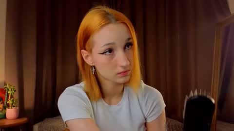 Snapshot of taiteedgington chatting on October 5, 2:38 am im Lally online show from October 5, 2:38 am