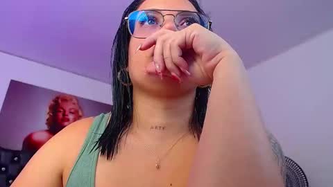 Snapshot of taliana36 chatting on February 8, 12:28 pm taliana36 online show from February 8, 12:28 pm