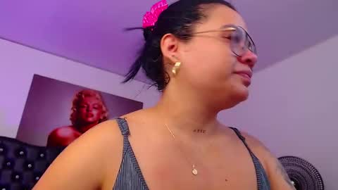 Snapshot of taliana36 chatting on February 5, 12:38 pm taliana36 online show from February 5, 12:38 pm