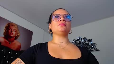 Snapshot of taliana36 chatting on February 24, 1:08 pm taliana36 online show from February 24, 1:08 pm