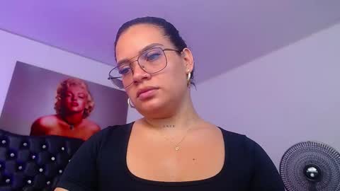 Snapshot of taliana36 chatting on February 7, 12:39 pm taliana36 online show from February 7, 12:39 pm