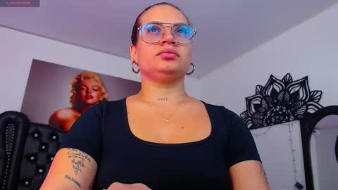 Snapshot of taliana36 chatting on October 16, 12:19 pm taliana36 online show from October 16, 12:19 pm