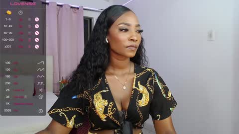 Snapshot of talianamoreno chatting on December 17, 12:56 am taliana modelo independiente online show from December 17, 12:56 am