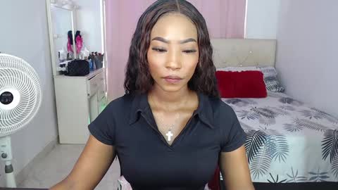 Snapshot of talianamoreno chatting on February 2, 9:02 pm taliana modelo independiente online show from February 2, 9:02 pm
