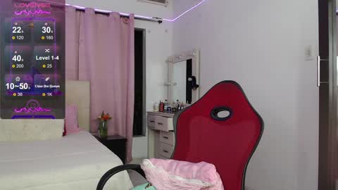 Snapshot of talianamoreno chatting on December 19, 2:45 am taliana modelo independiente online show from December 19, 2:45 am