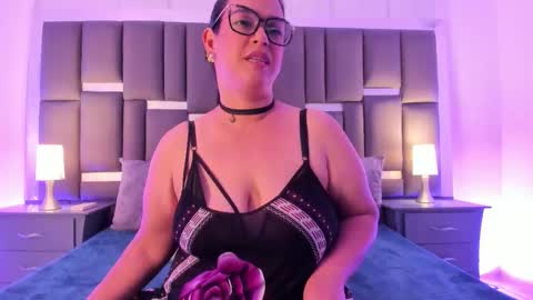 Snapshot of talianavega chatting on October 25, 11:22 pm tali  online show from October 25, 11:22 pm