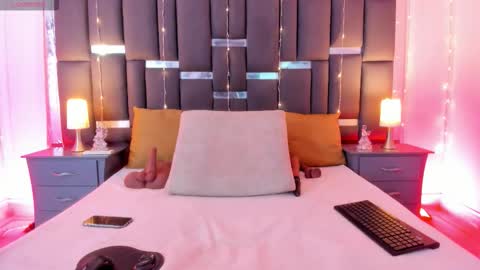 tali  online show from December 15, 10:04 pm