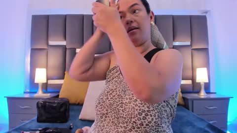 Snapshot of talianavega chatting on September 20, 3:43 pm tali  online show from September 20, 3:43 pm