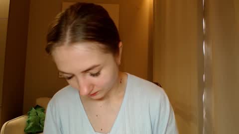  Kira  online show from January 15, 7:37 am