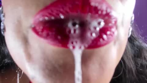 Snapshot of tamara_rouse1 chatting on October 31, 5:42 am tamara online show from October 31, 5:42 am