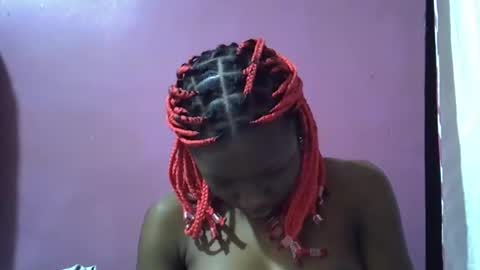 Snapshot of tamara_shaniz chatting on October 6, 12:44 pm shanny online show from October 6, 12:44 pm