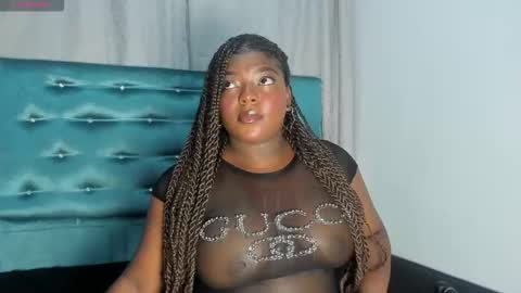 tamaramilleer online show from November 10, 5:02 am