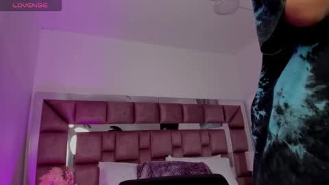 Snapshot of tamararose11 chatting on October 18, 10:33 pm Tami online show from October 18, 10:33 pm