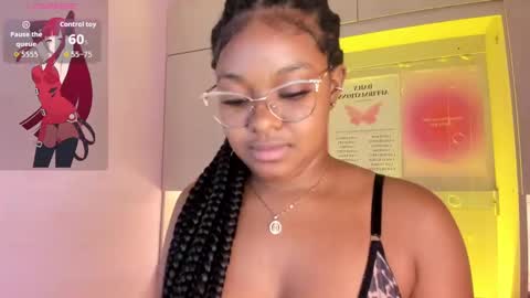 Tami online show from October 27, 7:52 pm