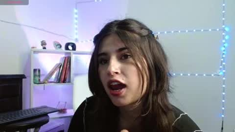 Snapshot of tami_ramirez__ chatting on March 9, 10:52 pm Tami online show from March 9, 10:52 pm