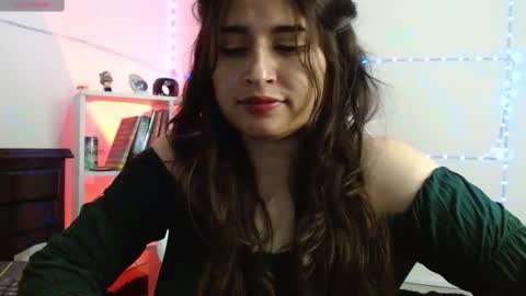 Snapshot of tami_ramirez__ chatting on February 21, 10:37 pm Tami online show from February 21, 10:37 pm