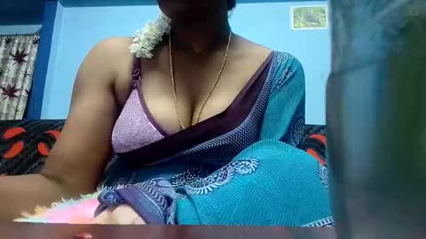 Snapshot of tamilmadhi520 chatting on September 17, 6:50 pm tamilmadhi520 online show from September 17, 6:50 pm