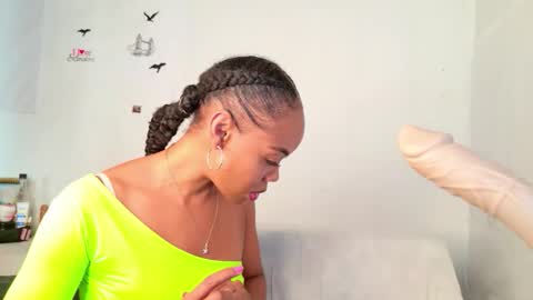 tamylynn online show from March 17, 9:19 pm