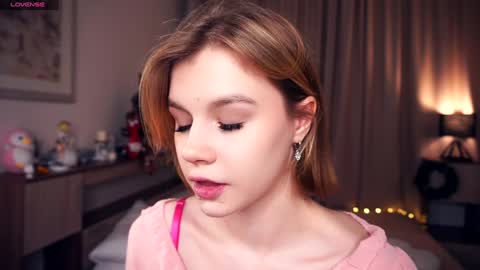 Leila night Mia day online show from January 6, 7:45 pm