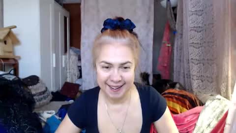 Snapshot of tanganiika chatting on December 8, 5:39 am Milena online show from December 8, 5:39 am