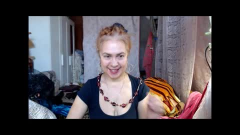 Snapshot of tanganiika chatting on December 5, 6:21 am Milena online show from December 5, 6:21 am