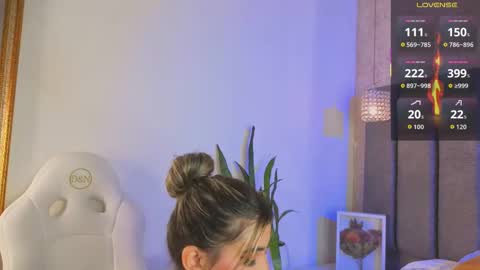 Snapshot of taniaa_diaz chatting on October 3, 8:58 pm Tania Dias online show from October 3, 8:58 pm