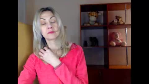 Snapshot of tanya6547 chatting on March 2, 8:27 am tanya online show from March 2, 8:27 am