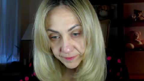 Snapshot of tanya6547 chatting on February 10, 9:04 am tanya online show from February 10, 9:04 am