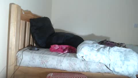 Tash online show from October 11, 10:01 pm