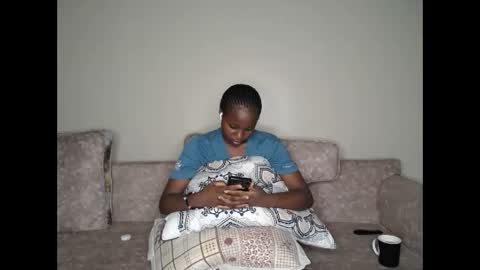 Snapshot of tasha_kimmy chatting on September 17, 3:15 am Ireen online show from September 17, 3:15 am