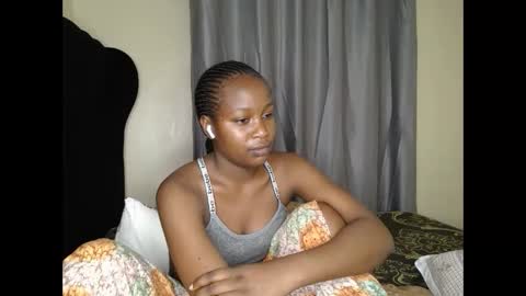 Snapshot of tasha_kimmy chatting on September 22, 12:09 am Ireen online show from September 22, 12:09 am