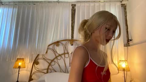 Viola online show from November 25, 4:36 am