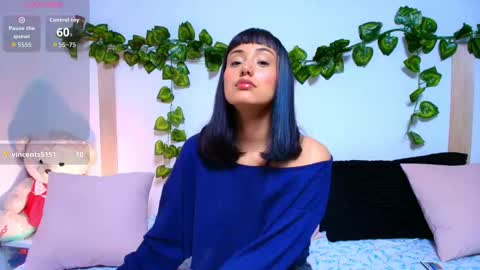 Snapshot of tati_cardenas chatting on October 8, 5:23 am AME online show from October 8, 5:23 am