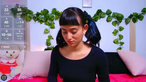 Snapshot of tati_cardenas chatting on September 26, 5:05 am AME online show from September 26, 5:05 am