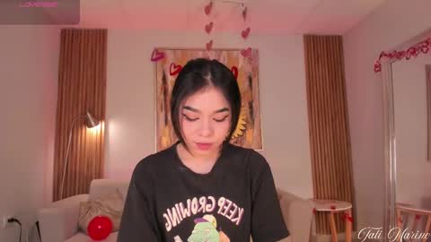 Snapshot of tati_marino chatting on February 14, 7:54 pm tati_marino online show from February 14, 7:54 pm