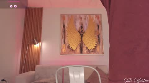 Snapshot of tati_marino chatting on February 11, 7:48 pm tati_marino online show from February 11, 7:48 pm