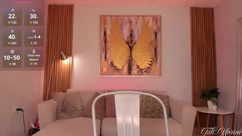 Snapshot of tati_marino chatting on February 6, 7:40 pm tati_marino online show from February 6, 7:40 pm