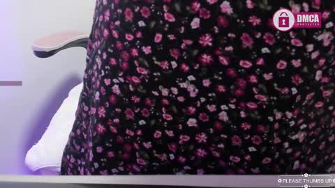 Snapshot of tatiana_vegha chatting on February 10, 12:29 pm i am tatiana online show from February 10, 12:29 pm