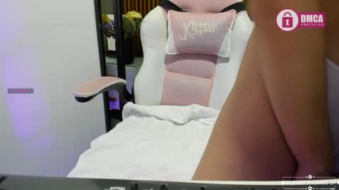 Snapshot of tatiana_vegha chatting on January 15, 12:25 pm i am tatiana online show from January 15, 12:25 pm