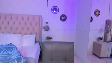 Snapshot of tatihornyy chatting on September 27, 12:12 pm TATI online show from September 27, 12:12 pm