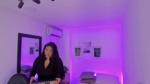 Tati online show from January 3, 4:00 am