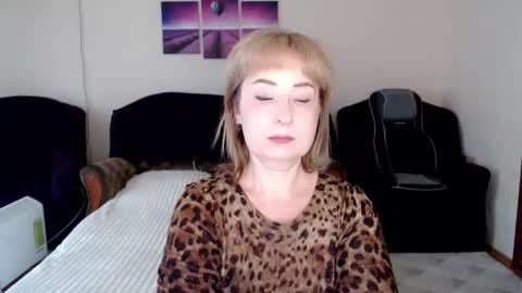 Snapshot of tattease chatting on October 11, 11:25 am Tattease online show from October 11, 11:25 am