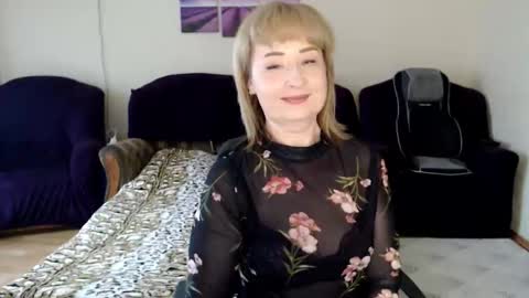 Snapshot of tattease chatting on September 19, 1:10 pm Tattease online show from September 19, 1:10 pm