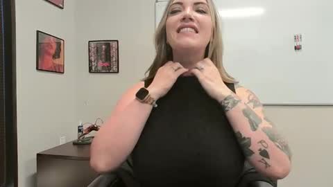 La Sirena online show from November 12, 10:41 pm