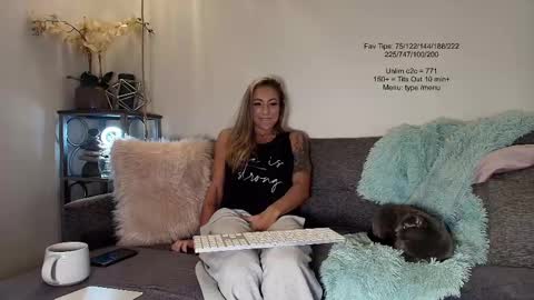 Tatum Shae online show from September 24, 1:32 pm