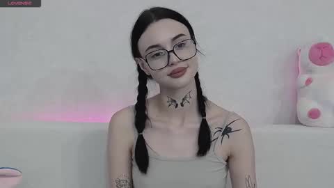 Taya online show from October 30, 8:21 pm