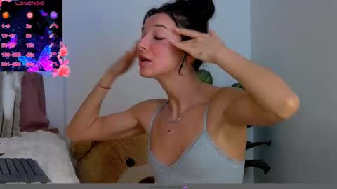 Snapshot of tayakayan chatting on December 20, 2:52 am TayaKayan online show from December 20, 2:52 am