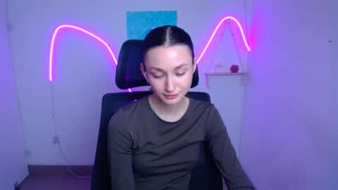 Taya online show from May 14, 7:03 am