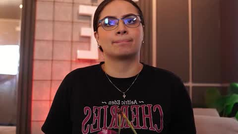 Teylor  Kim online show from January 14, 6:35 pm